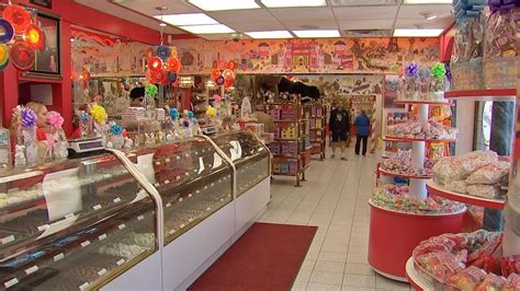 who sells sarris candy near me